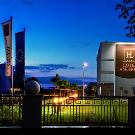 Hotel Lamberton Ołtarzew Exterior foto